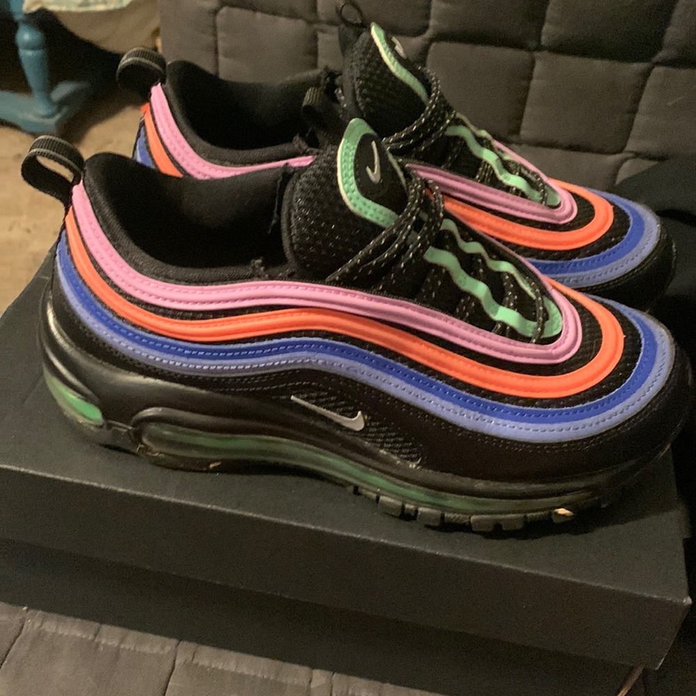 Women’s Nike Air Max 97, size 7.